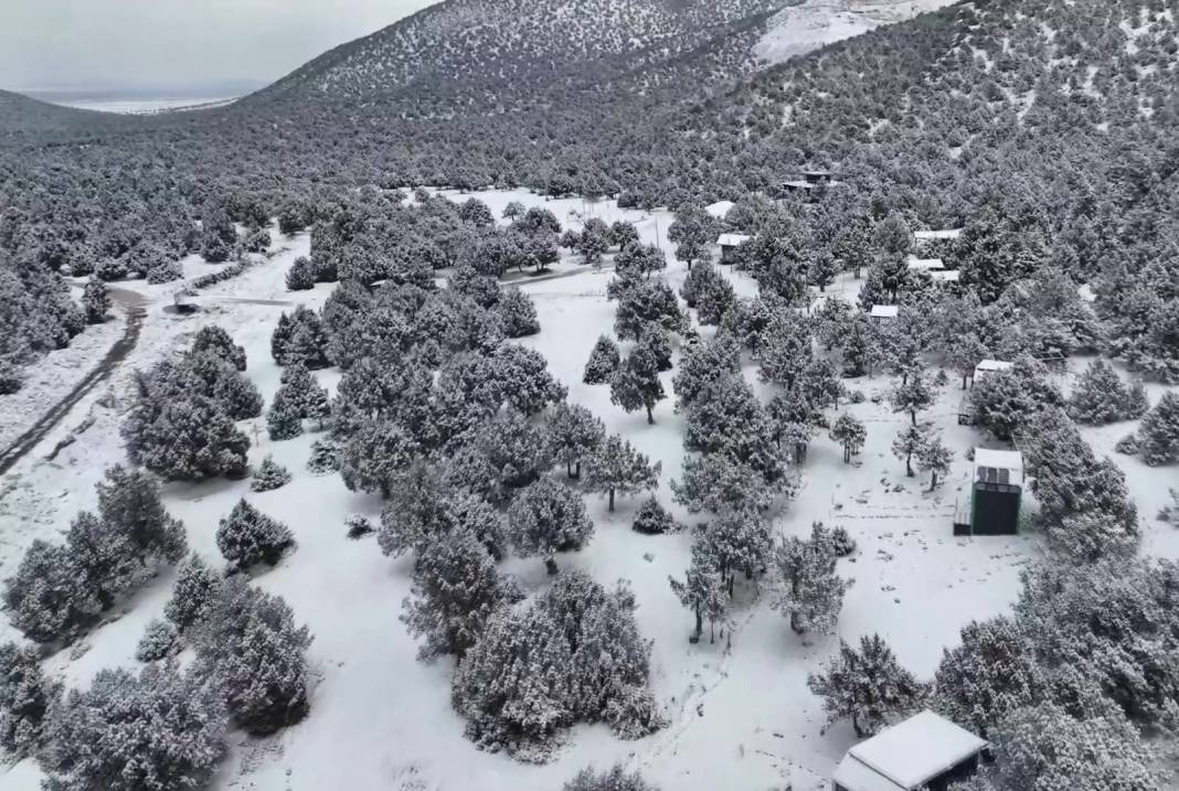 Konya’nın kış güzelliği! Ünlü yayla masalsı manzaralar sunuyor 8